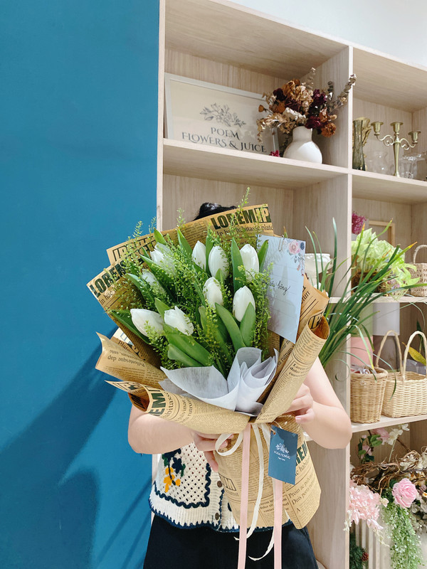 Hoa tặng người thương - Bó hoa tulip Trắng 10 bông