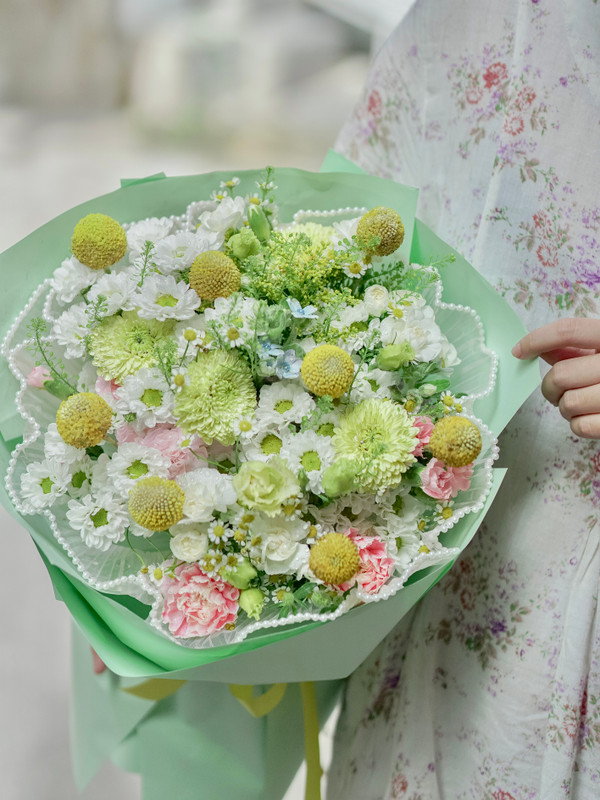 Bó hoa sinh nhật - Bó hoa mùa hạ trong veo tặng bạn