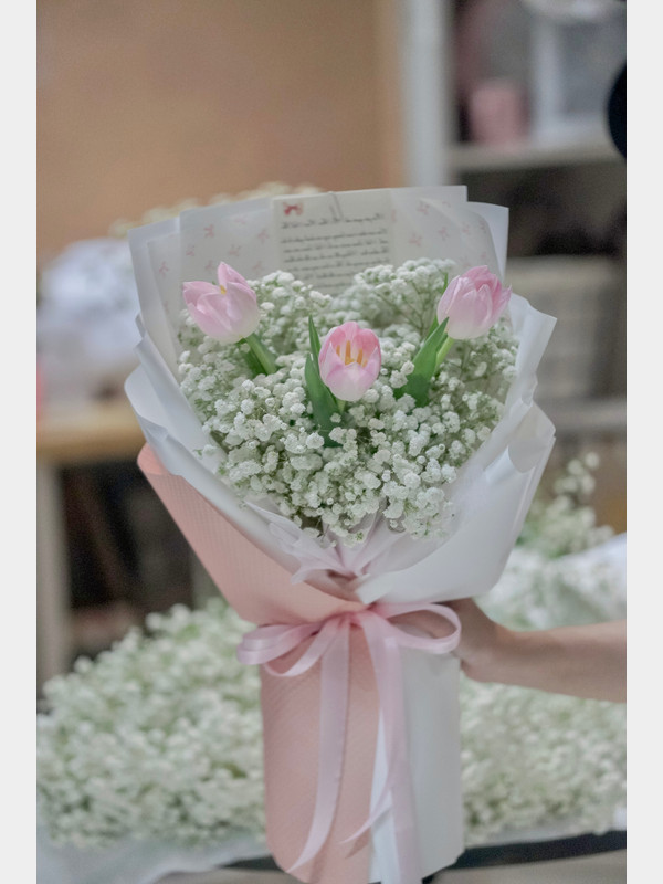 Bó hoa tulip mix baby dễ thương
