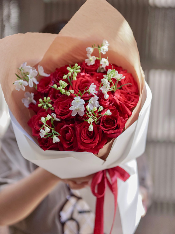 Bó hoa hồng đỏ dáng tròn tặng sinh nhật