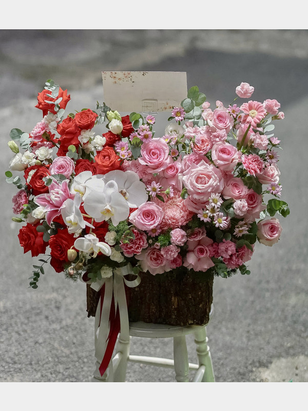 giỏ hoa đỏ hồng tặng khai trương