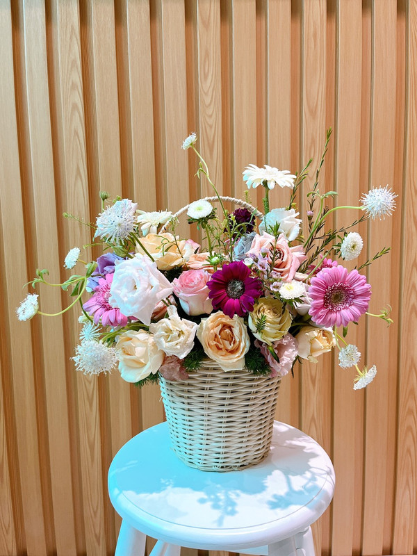 Giỏ hoa nồng nàn