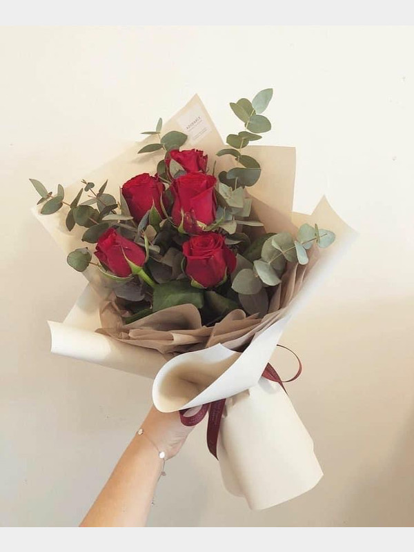 Bó hoa hồng đỏ 5 bông