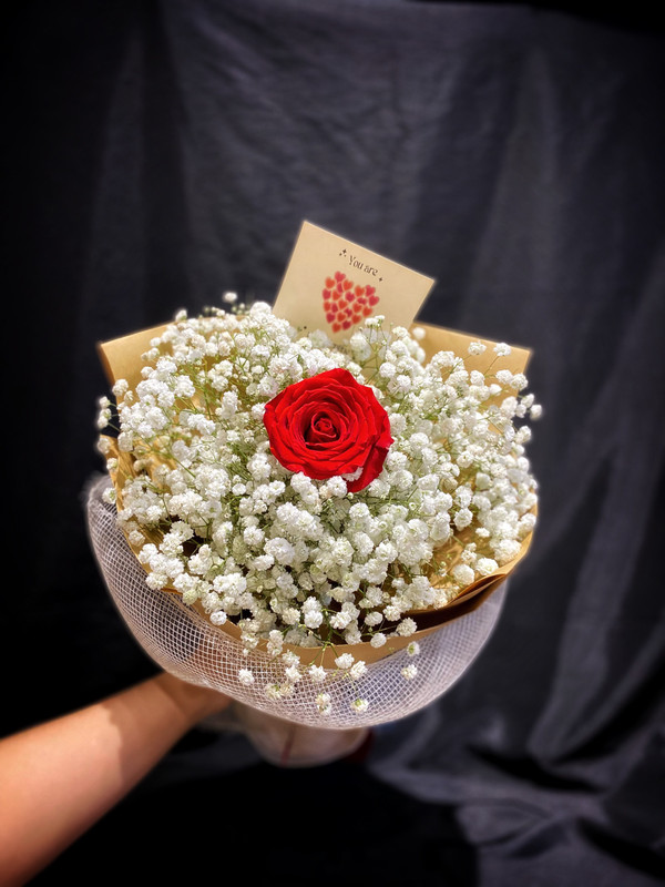 Bó hoa baby hồng đỏ 1 bông