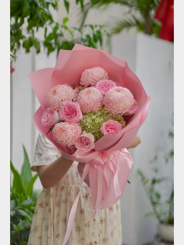 Bó hoa cúc mẫu đơn tặng mẹ