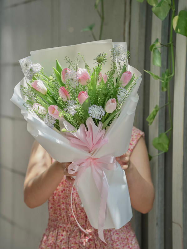 [Hoa 20/10] Bó hoa tulip hồng nhạt tặng sếp