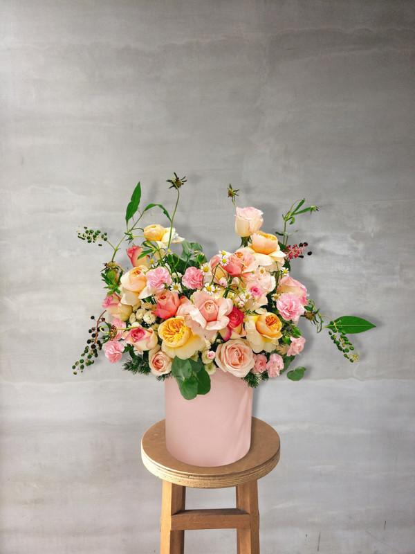 Hoa sinh nhật - Giỏ hoa hồng nhạt chúc mừng