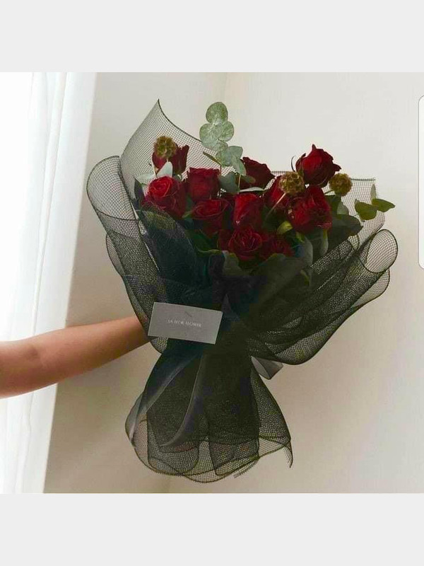 Bó hoa Valentine 14/2 hồng đỏ huyền bí