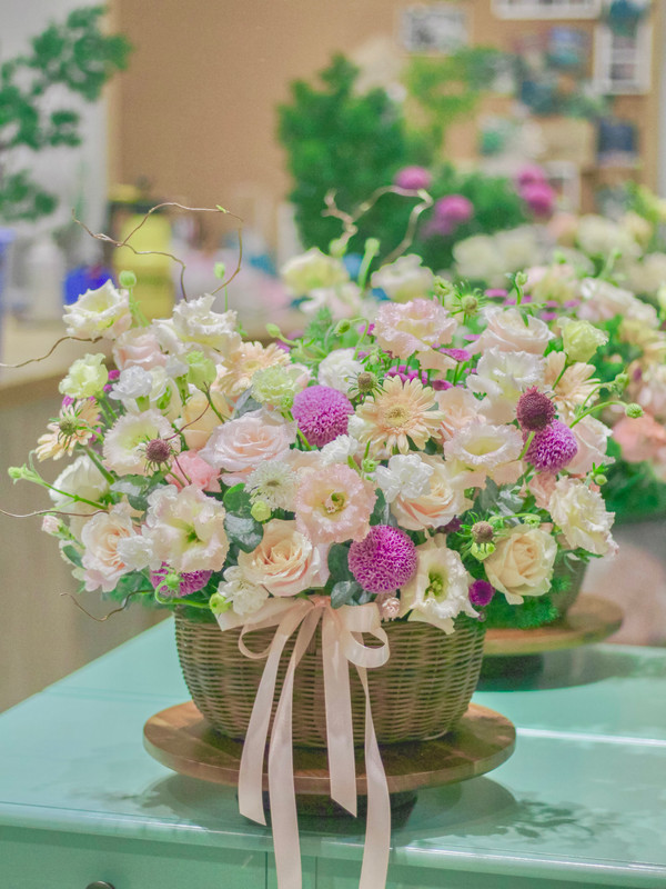 Hoa sinh nhật - Giỏ hoa tone cam ngọt độc đáo tặng sếp, tặng mẹ