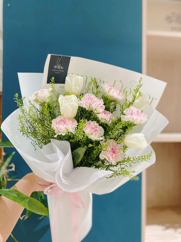 Hoa sinh nhật tặng người yêu- Bó hoa tulip và cẩm chướng