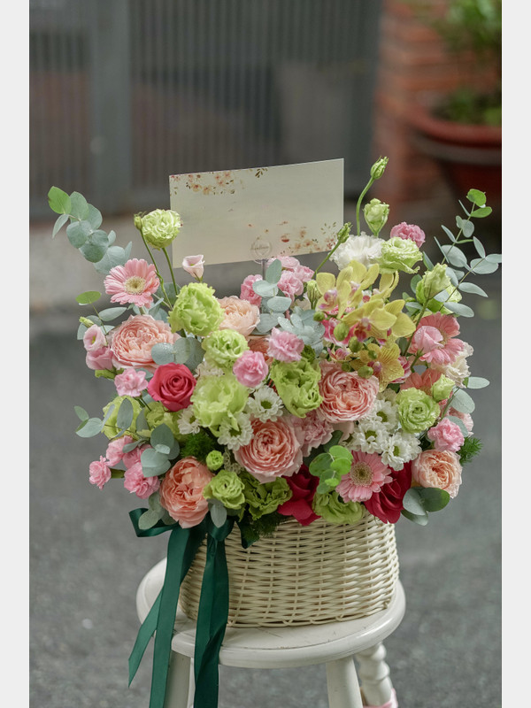 Giỏ hoa tặng sinh nhật nam