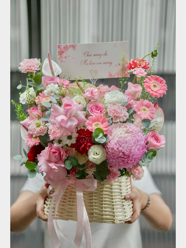Hoa chúc mừng - Hoa chúc mừng mẹ tròn con vuông
