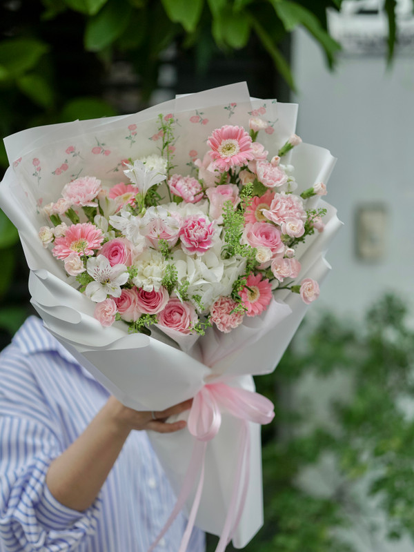 Bó hoa sinh nhật đẹp tặng bạn gái