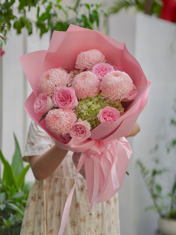 Bó hoa cúc mẫu đơn tặng mẹ