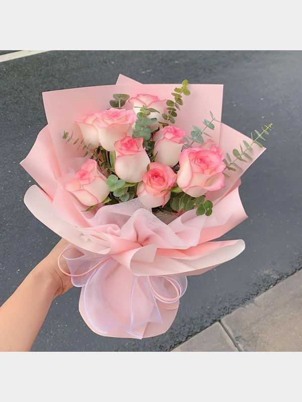 Hoa 20/10 - Bó hoa hồng hỷ nhẹ nhàng tặng mẹ