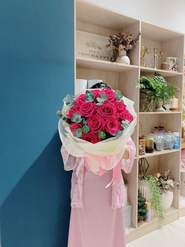 Bó hoa hồng nhập khẩu - Hoa sinh nhật Bó hoa hồng Ecudor nhập khẩu Hà Lan cao cấp 15 bông to
