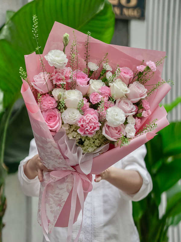 Bó hoa hồng mix cẩm chướng tặng mẹ