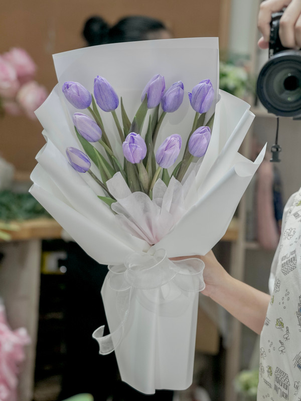 Bó hoa tulip tím - Bó hoa tulip tươi nhuộm màu tím lilac