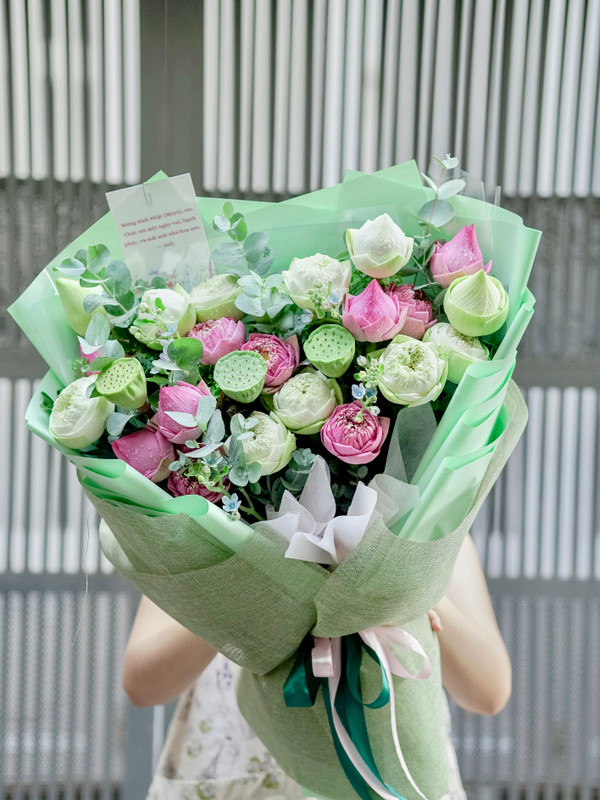 Bó hoa sen tặng mẹ - Bó hoa sen hồng trắng