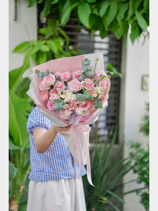 Bó hoa sinh nhật sếp nữ sang trọng