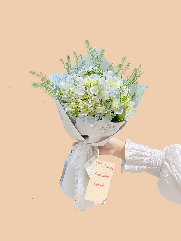 Bó hoa tú cầu mini tặng bạn gái- Hoa 8/3