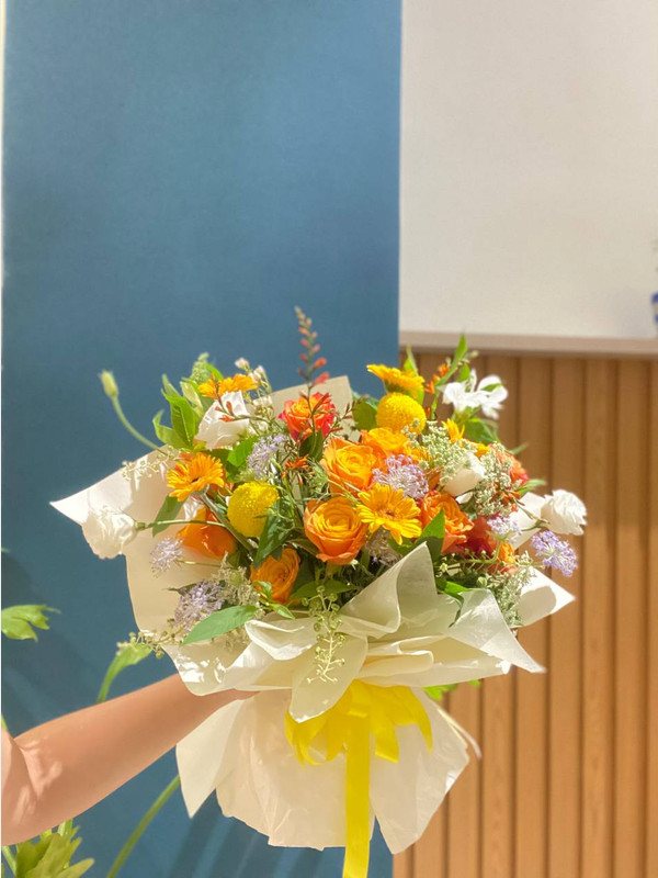 Bó hoa vàng ánh sao