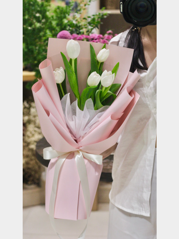 Hoa tulip tươi - Bó hoa tulip trắng 5 cành, lời thì thầm tình yêu