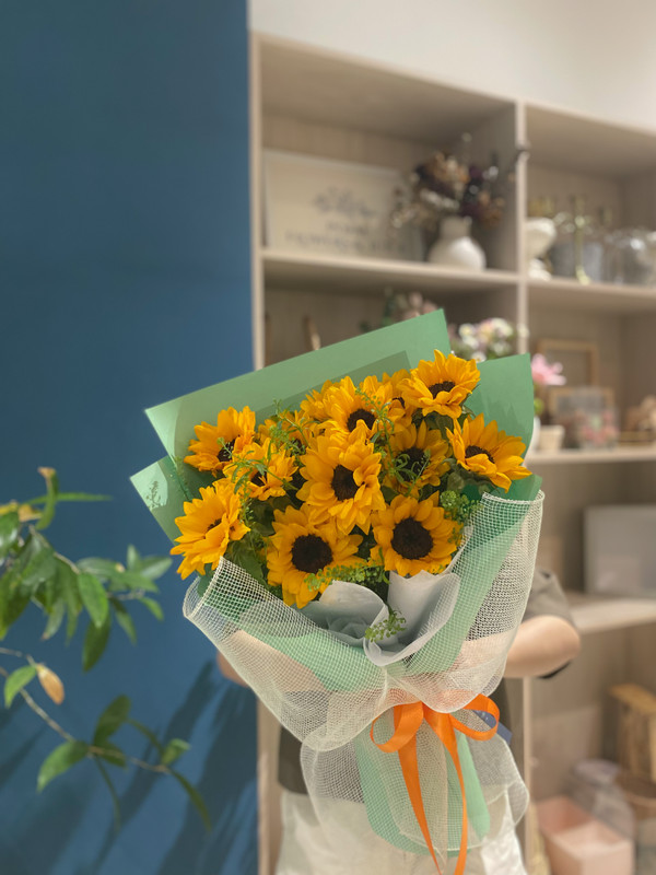 Hoa tốt nghiệp - Bó hoa hướng dương tốt nghiệp tặng nam