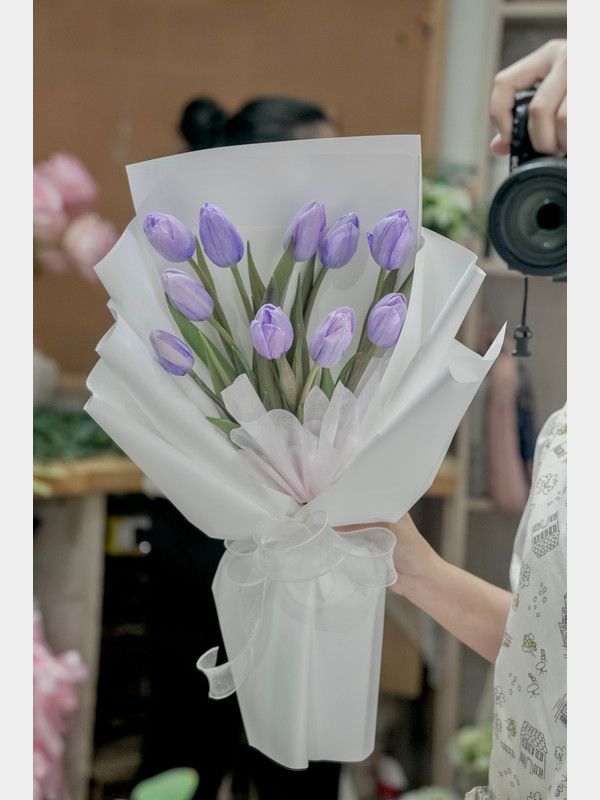 Bó hoa tulip tím - Bó hoa tulip tươi nhuộm màu tím lilac