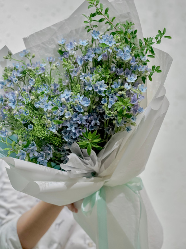 Bó hoa lam tinh - hoa lam tinh tặng sinh nhật người yêu